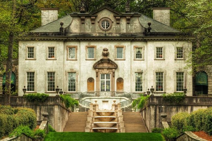 The Swan House was featured in The Hunger Games:  Catching Fire