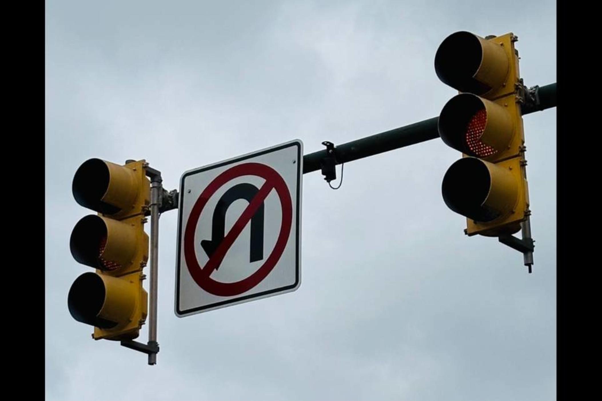 Can you drive through a yellow light in Georgia Here s what the