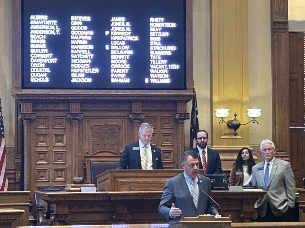 Georgia Senate Majority Leader Steve Gooch advocates for the Senate rules resolution on Wednesday. (Photo credit: Rebecca Grapevine)