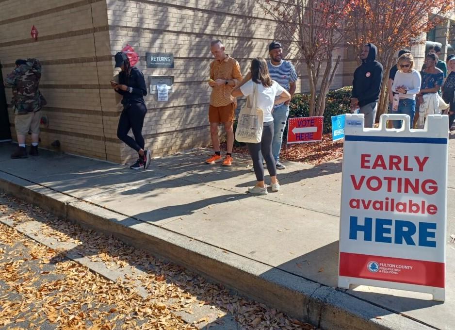 File photo of voters in line for January 2021 U.S. Senate runoff election. John McCosh/Georgia Recorder