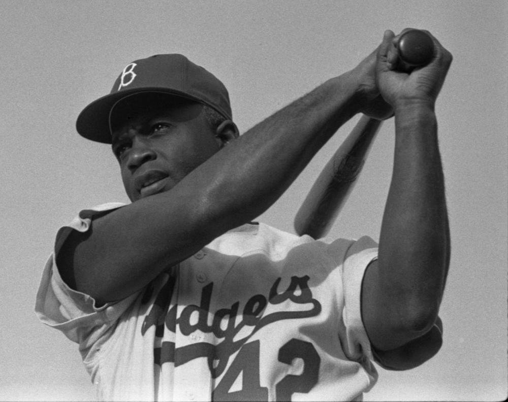 Jackie Robinson was Hank Aaron's biggest idol, both on and off the baseball field. 