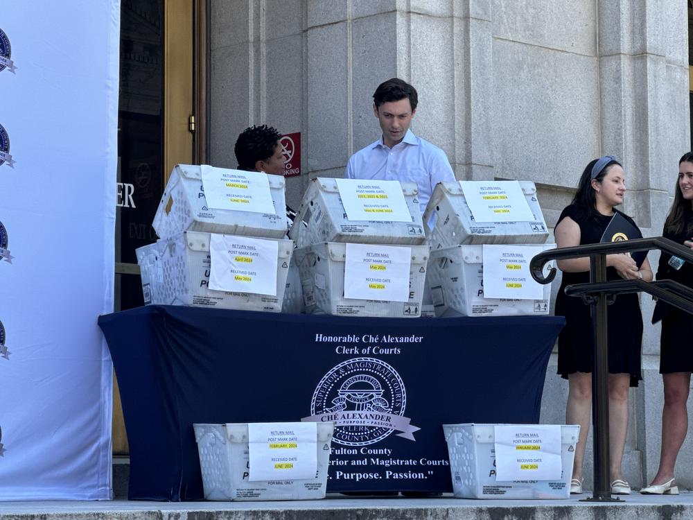 Sen. Jon Ossoff at the Fulton County Courthouse on June 25 for a press conference to discuss to continued USPS mail delays.