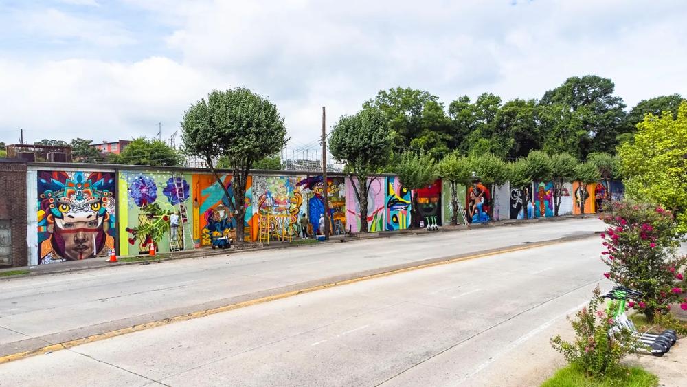 Atlanta Crossroads Mural Festival is bringing 50+ artists to transform walls near eyedrum gallery in southwest Atlanta. Photograph by Isadora Pennington.