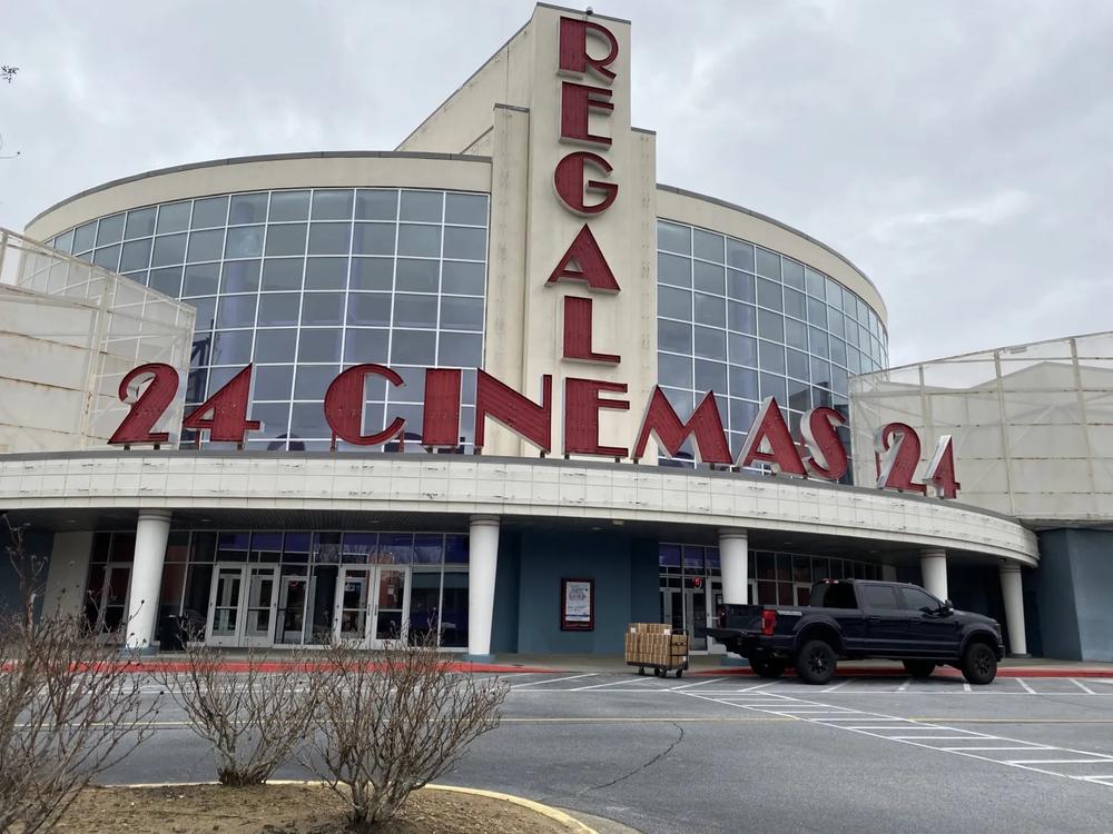 Workers who were loading boxes onto a truck on Jan. 6 indicated the theater has closed. (Photo by Cathy Cobbs)