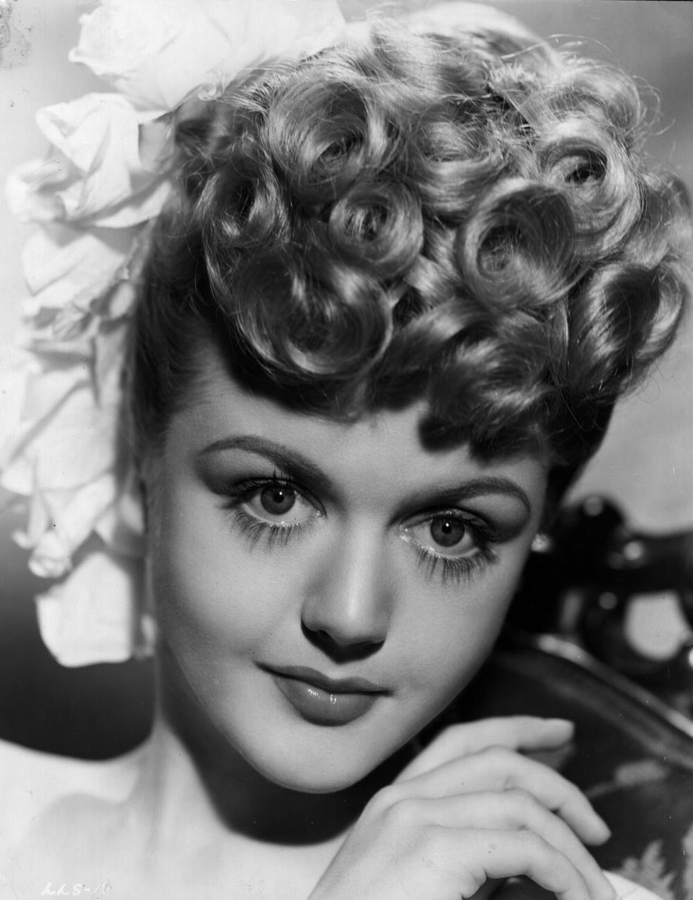 Lansbury was born in London in 1925. She and her mother moved to the U.S. in 1940, and settled in Hollywood two years later.