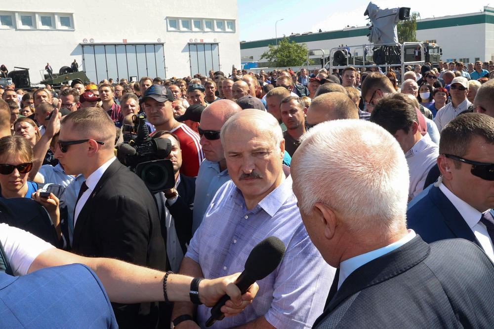 President Alexander Lukashenko met with workers on Monday at the Minsk Wheel Tractor Plant, where he was heckled and met with shouts of 