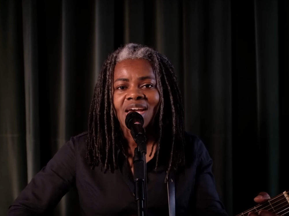 Tracy Chapman performs on <em>Late Night with Seth Meyers</em> on Nov. 2, 2020.
