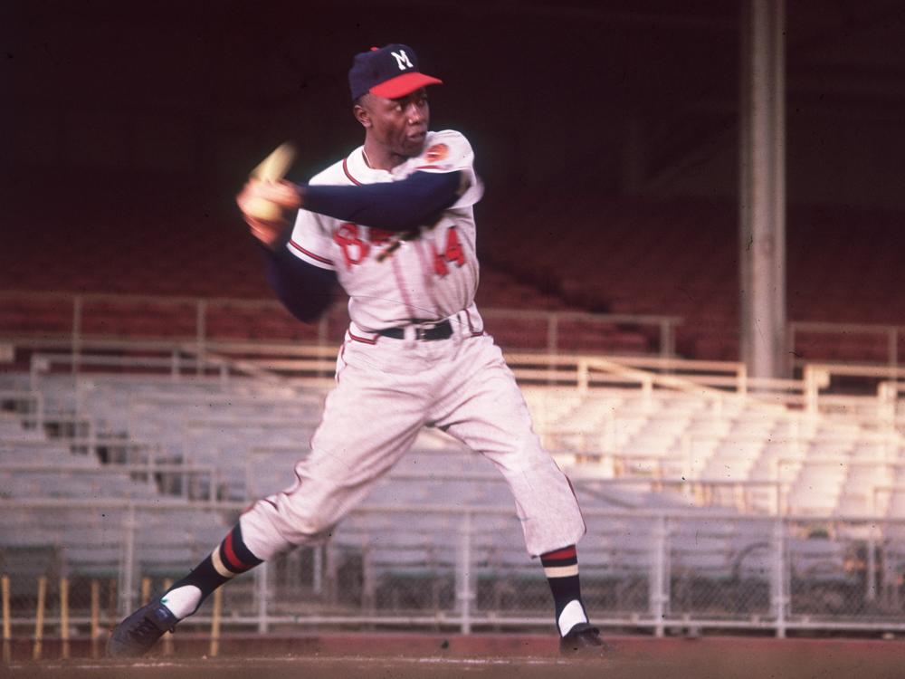MLB Milwaukee Braves Hank Aaron Color 8 X 10 Photo Picture