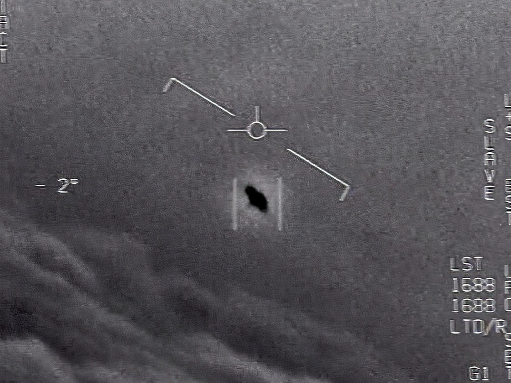 How UFO Sightings Went From Conspiracy Theory To A Serious Government ...