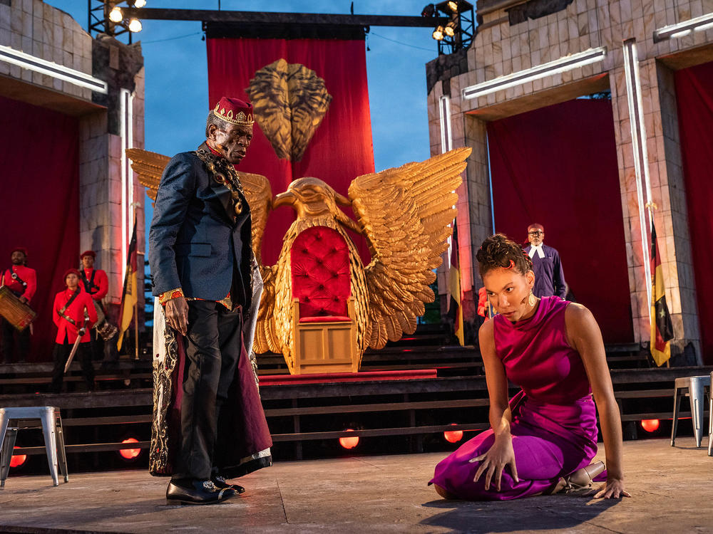 André De Shields as Lear (left) addresses Nicole King as Cordelia), as J. Samuel Davis (Kent) and the company of <em>King Lear</em> look on, during at the 2021 St. Louis Shakespeare Festival.