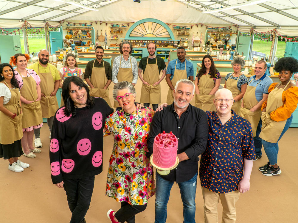 Noel, Prue, Paul and Matt with the bakers. The new season of <em>The Great British Baking Show </em>is on Netflix now.