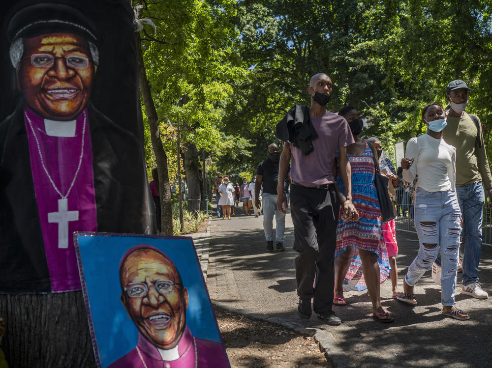People line up to pay their respect for Anglican Archbishop Emeritus Desmond Tutu at the St. George's Cathedral.