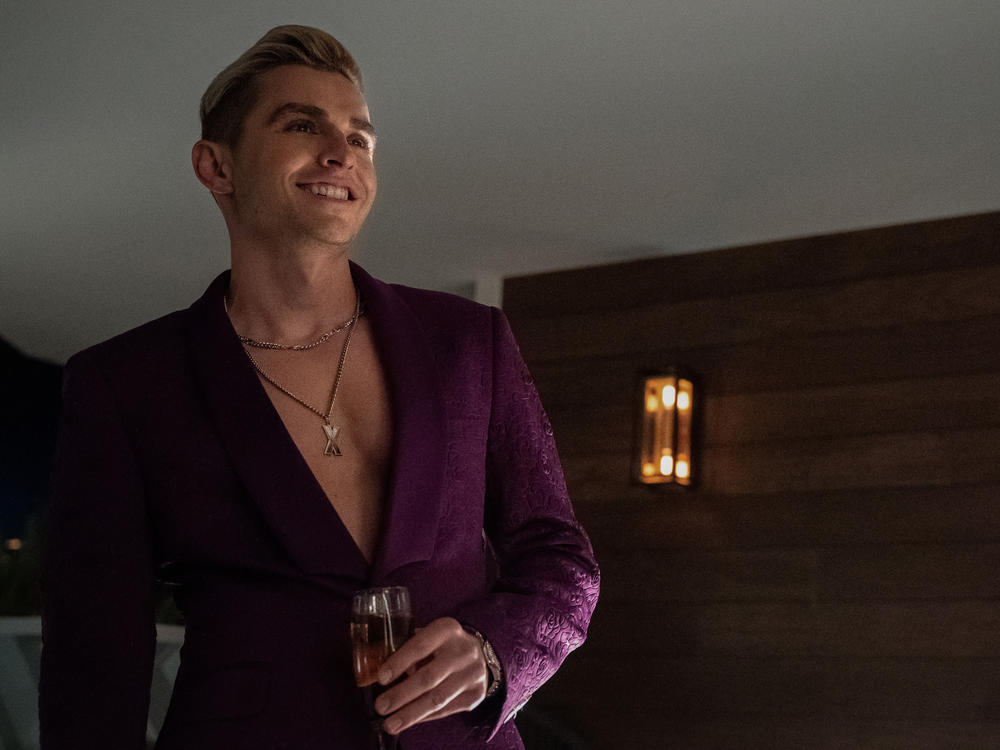 Oh look, it's Dave Franco, playing the world's most obnoxious murder victim.