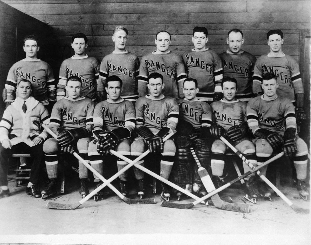 Taffy Abel, second from the right on the top row, with his teammates from The New York Rangers in New York on Nov. 18, 1928.