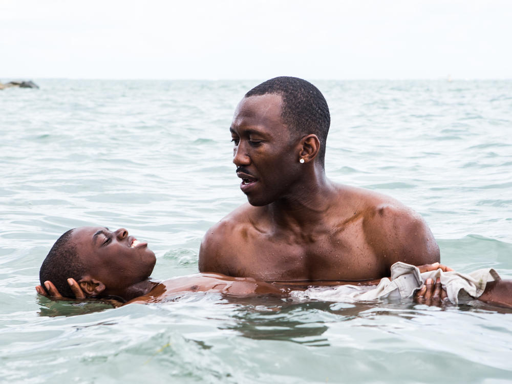 Mahershala Ali plays Juan, who teaches Chiron, played in this scene by Alex Hibbert, how to swim.