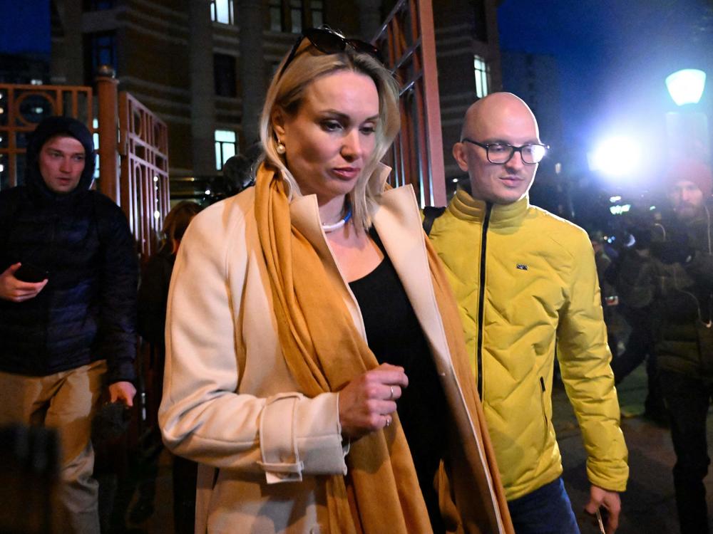 Marina Ovsyannikova, the editor at the state broadcaster Channel One who protested against Russian military action in Ukraine, will reportedly face a fine of between 30,000 and 50,000 rubles when her case is heard on April 14.