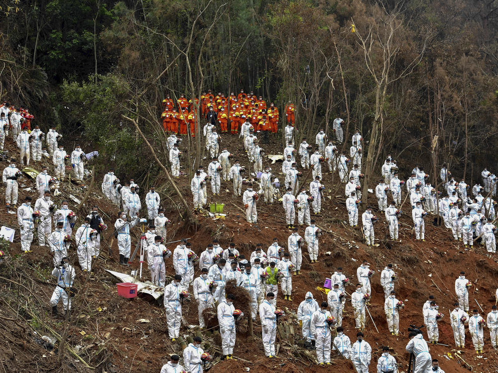 Rescue Workers Have Found The Second Black Box From The China Eastern ...