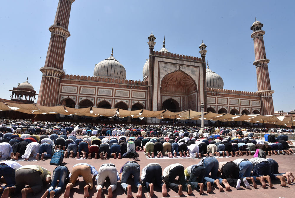 <strong>New Delhi, India:</strong> Muslims offer Friday prayers at Jama Masjid ahead of the beginning of the holy month of Ramadan.