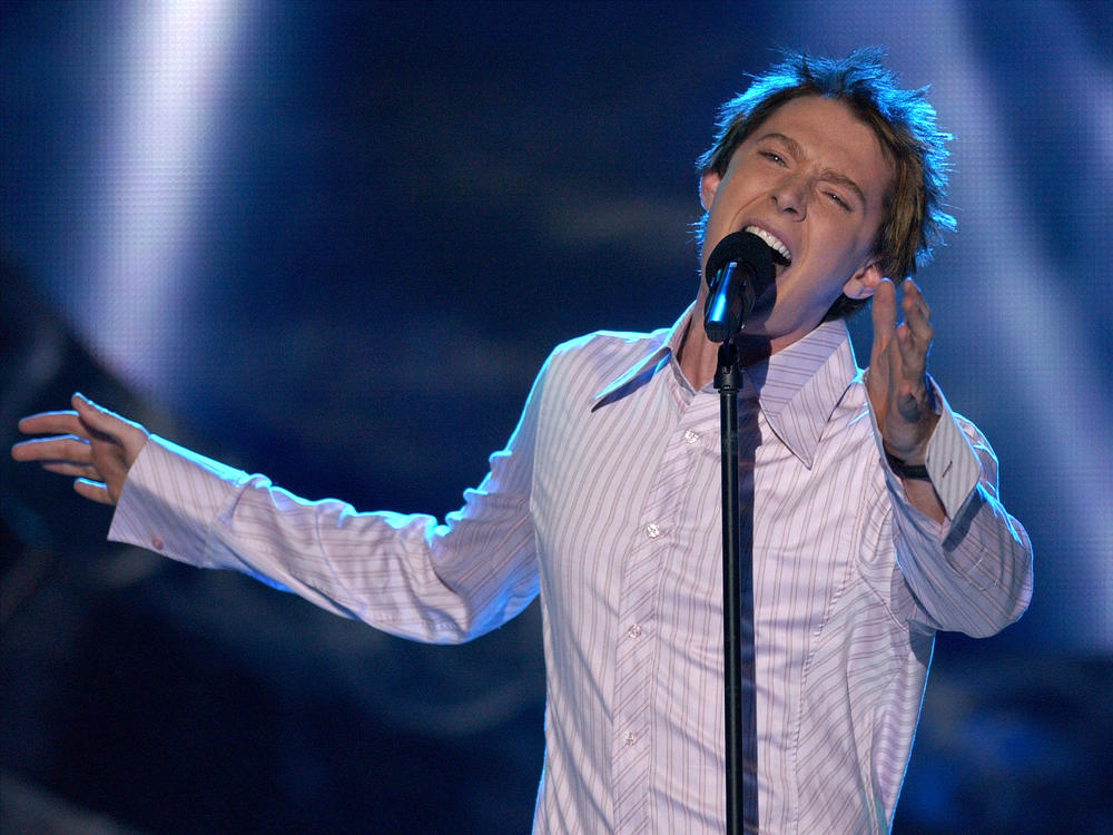 Clay Aiken performs at the broadcast of the <em>American Idol</em> final competition in May 2003.