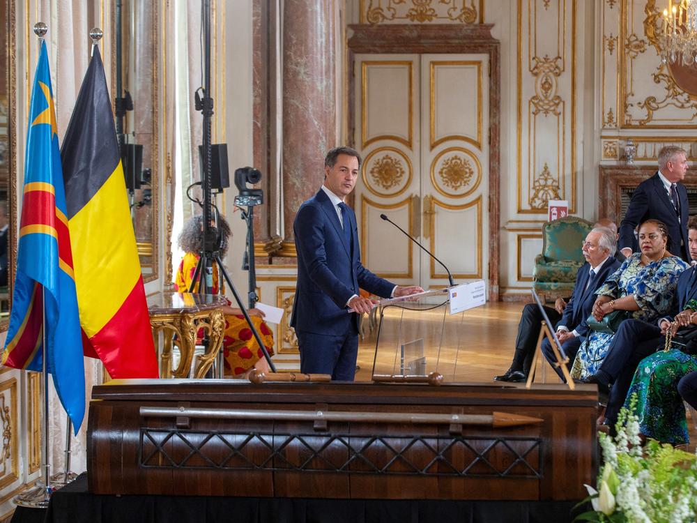 Prime Minister Alexander De Croo delivered a speech during a ceremony to hand over the tooth.