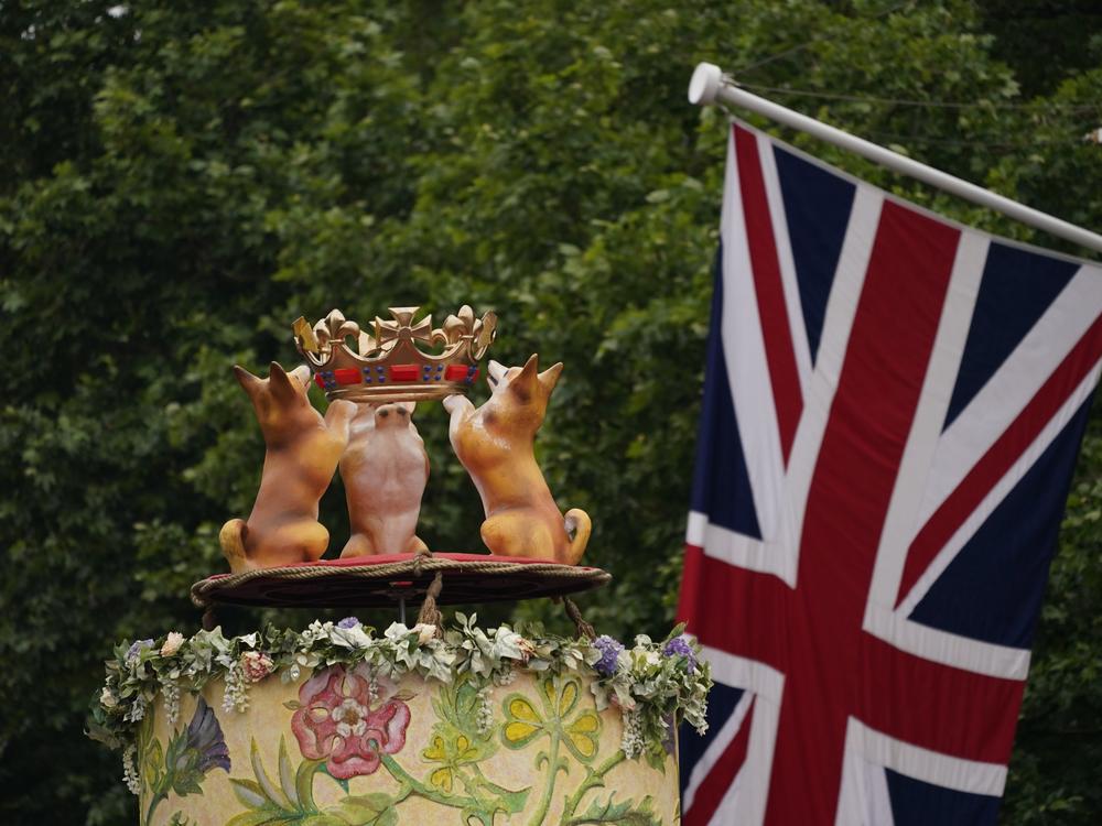 A float displaying corgi dogs with a crown is part of the Platinum Jubilee celebrations in June. Queen Elizabeth II had a strong affinity with the breed, specifically Pembroke Welsh Corgis.