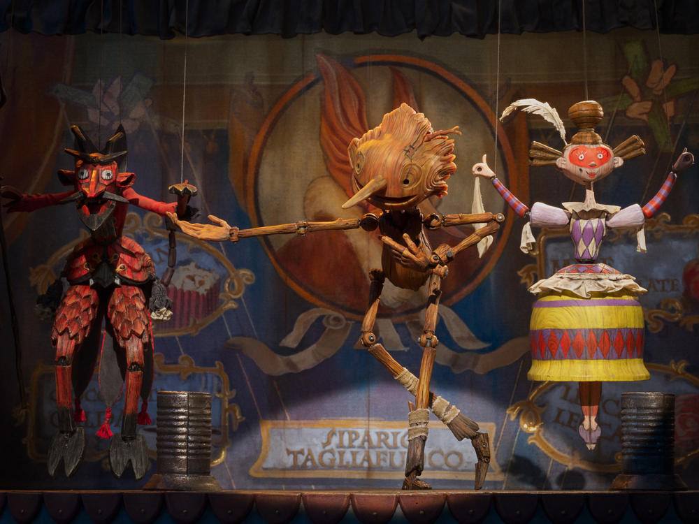 Pinocchio performs in a circus run by Count Volpe, a scheming puppet master and ringmaster.
