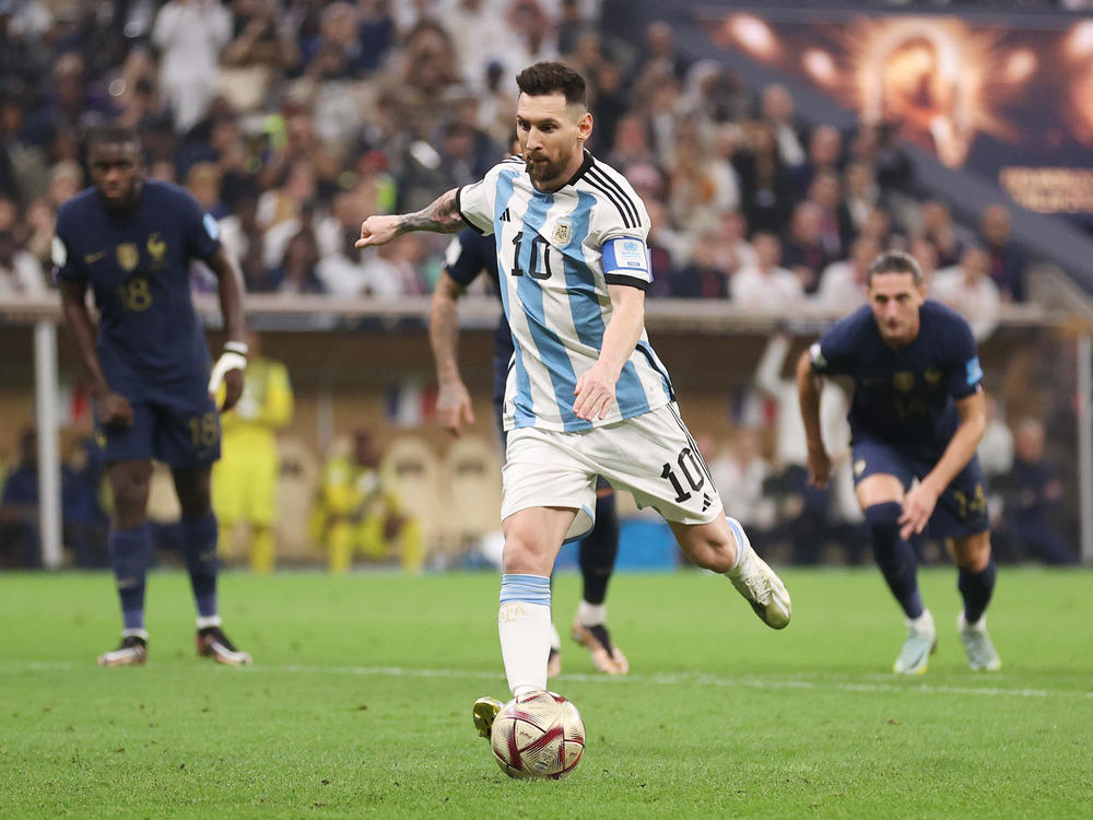 Lionel Messi vs Physics 