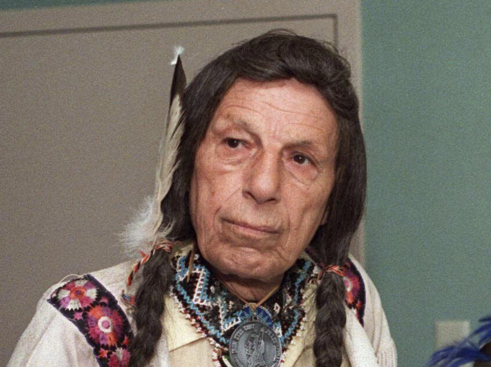 Iron Eyes Cody, the ''Crying Indian'' whose tearful face in 1970s TV commercials became a powerful symbol of the anti-littering campaign, is pictured in this 1986 photo.