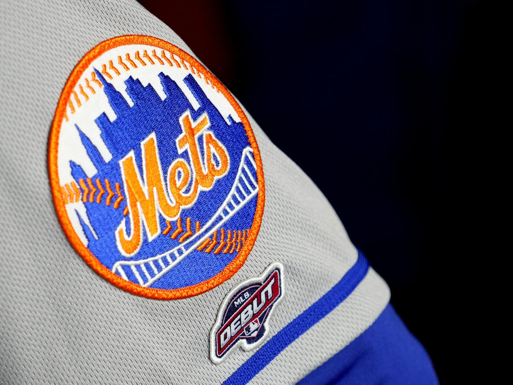 A patch marks the spot — for players debuting in Major League