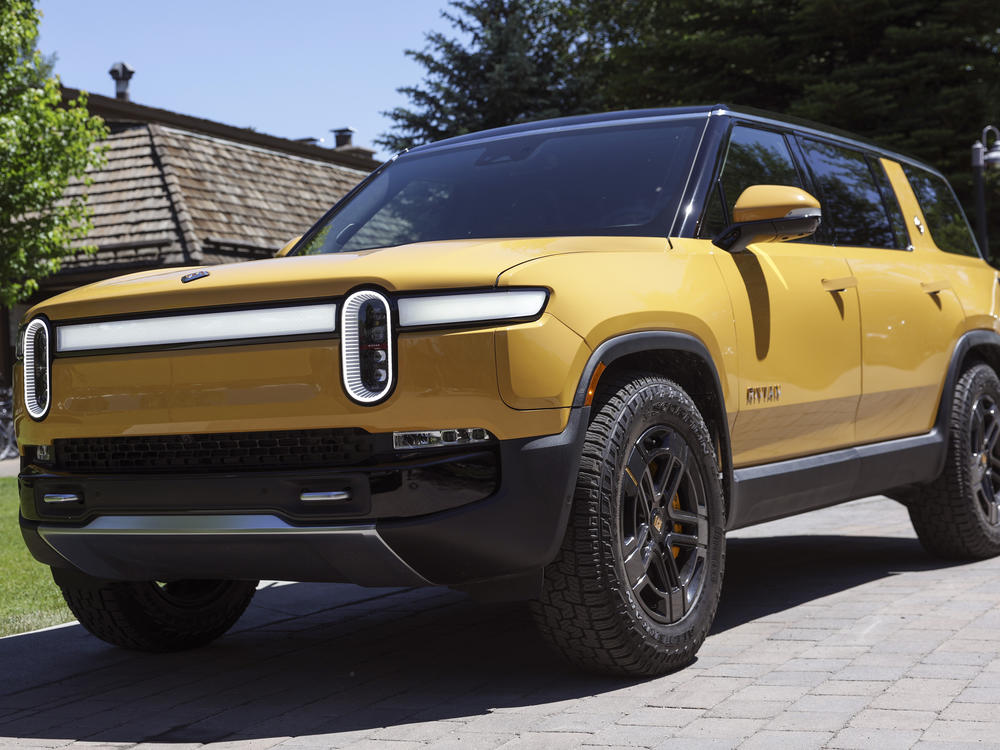 The Rivian R1S SUV, seen here, will not qualify for a tax credit for electric cars after changes to the rules. Even when it was eligible, a price cap requirement was a barrier for most purchasers: Only a bare-bones version of the premium electric SUV squeaked under the $80,000 price cap.