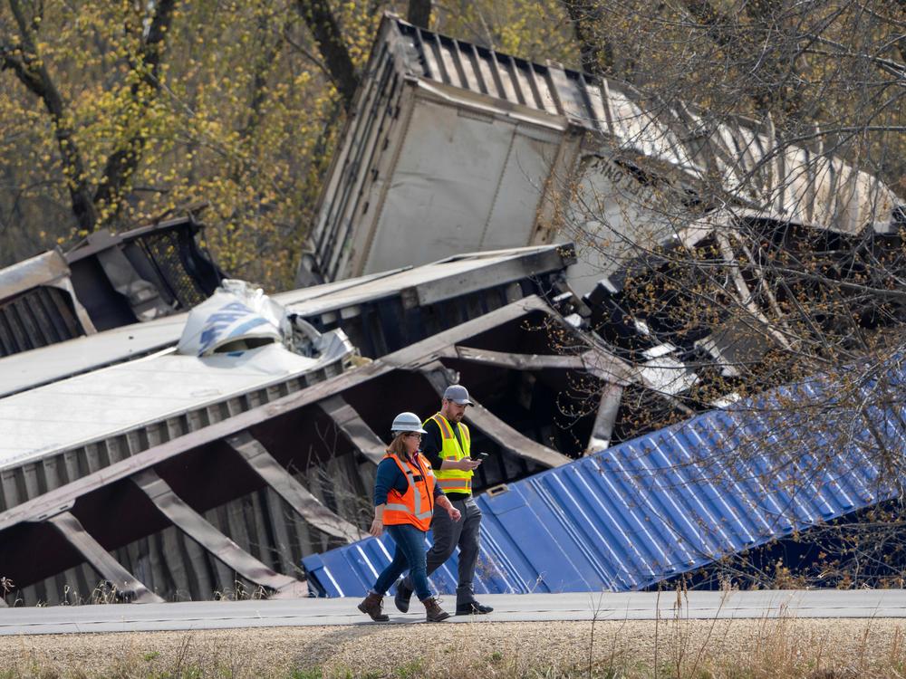 Recovery work is shown at the scene of a train derailment just south of DeSoto in southwest Wisconsin on Thursday.