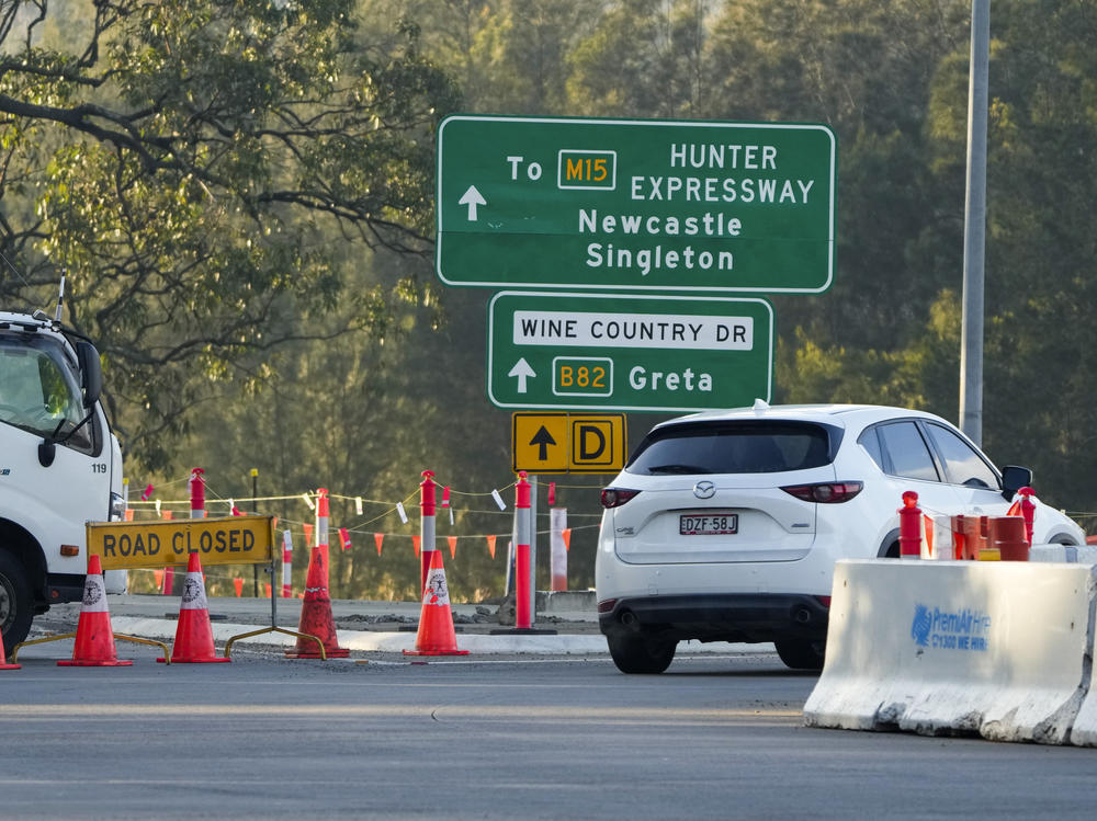 Bus Carrying Wedding Guests In Australia Crashes And Rolls Killing 10 And Injuring 25 Georgia