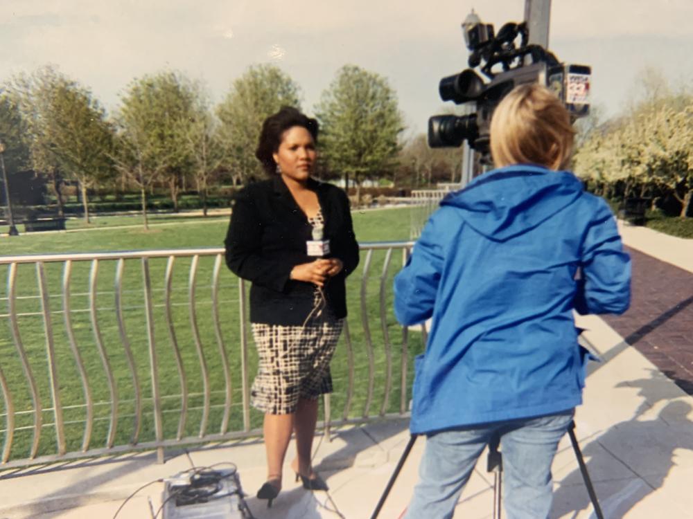 Mosley reports live in 2003 from Fort Wayne, Ind., during her first on-camera job.