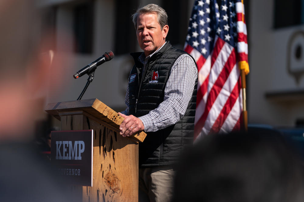 Brian Kemp speaks at a campaign event in 2022.
