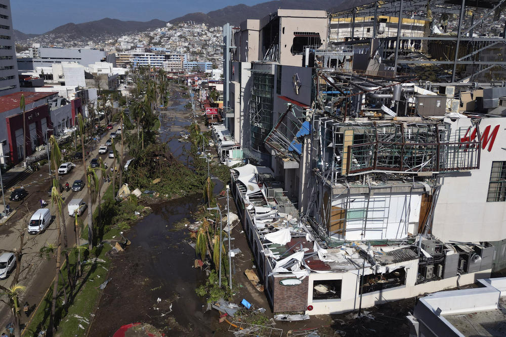 <strong>Oct. 26:</strong> View of the damage caused after the passage of Hurricane Otis in Acapulco, Guerrero State, Mexico.