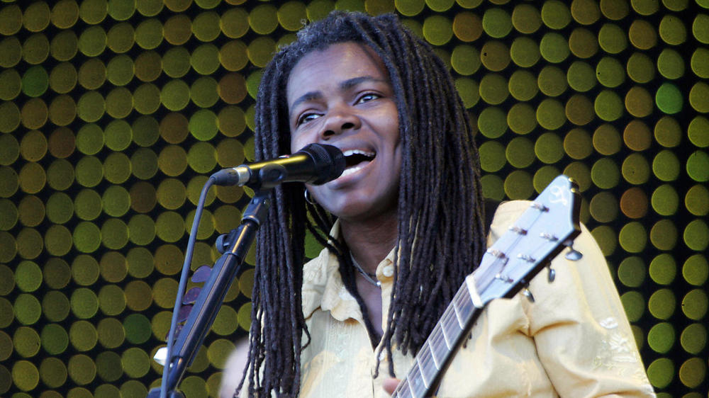Singer-songwriter Tracy Chapman performs in Carhaix-Plouguer, France, in 2006.