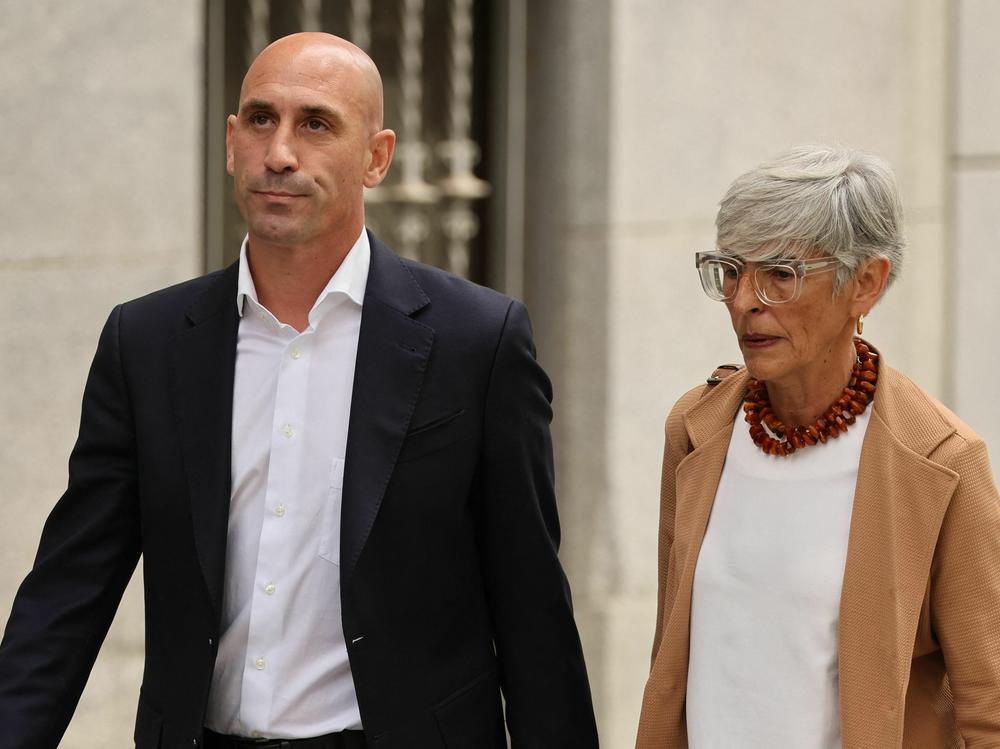 Criminal trial for Spain's former soccer head is proposed for his unwanted  kiss