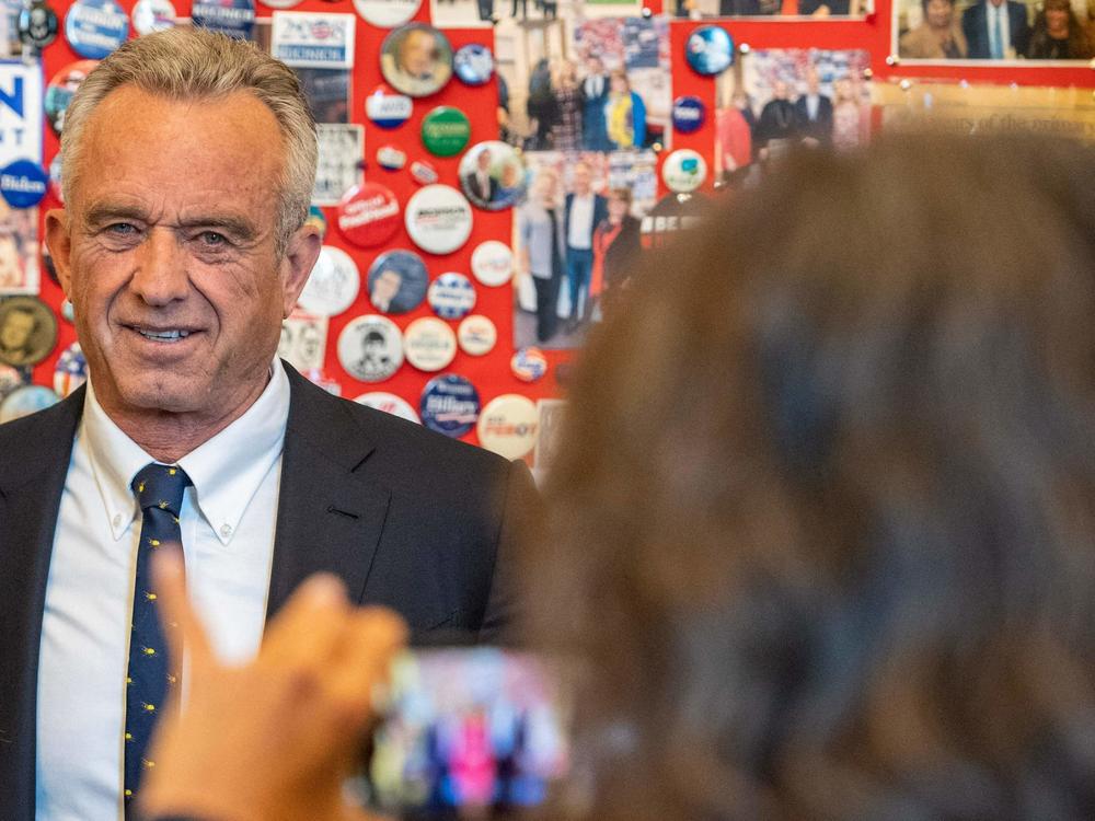 Robert Kennedy, Jr., 2024 Presidential hopeful, meets with people at the New Hampshire State House Visitor Center, in Concord, New Hampshire, on June 1, 2023. (Photo by Joseph Prezioso / AFP) (Photo by JOSEPH PREZIOSO/AFP via Getty Images)