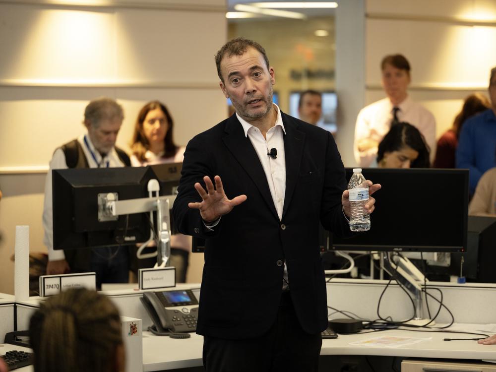 Will Lewis, shown here in <em>The Washington Post </em>newsroom, was a top executive for Rupert Murdoch's British publishing wing 13 years ago. He is accused of deceiving police about why the company destroyed evidence during an investigation of phone hacking by Murdoch's papers.