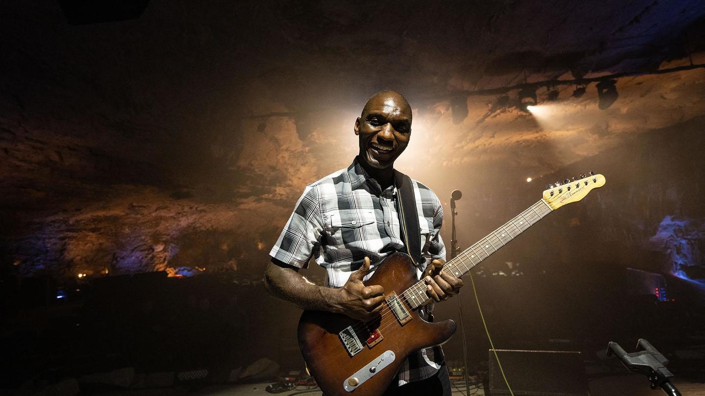 CEDRIC BURNSIDE: asset-mezzanine-16x9