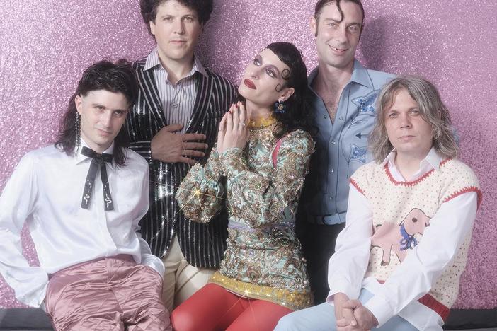 Atlanta locals The Black Lips have announced that their new album, 'Sing In A World That's Falling Apart,' is set for release January 24, 2020 on Fire Records/VICE.