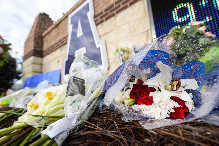 Memorial at Apalachee High School