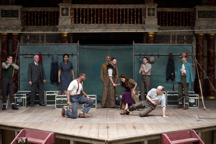 Shakespeare’s Globe Theater hopes to perform “Hamlet” in every country in the world.