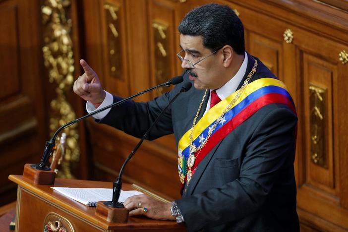 News Wrap: Maduro slams Trump after being indicted on drug-trafficking charges