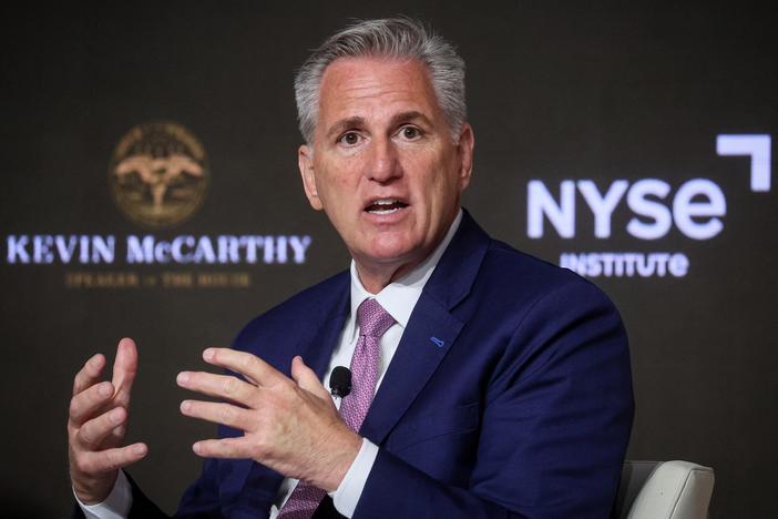 News Wrap: McCarthy says Republicans will vote to raise debt ceiling with cap on spending