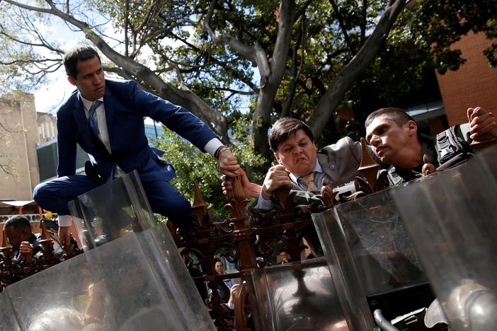 Venezuela's political crisis escalates as Maduro tries to wrest parliament from Guaido
