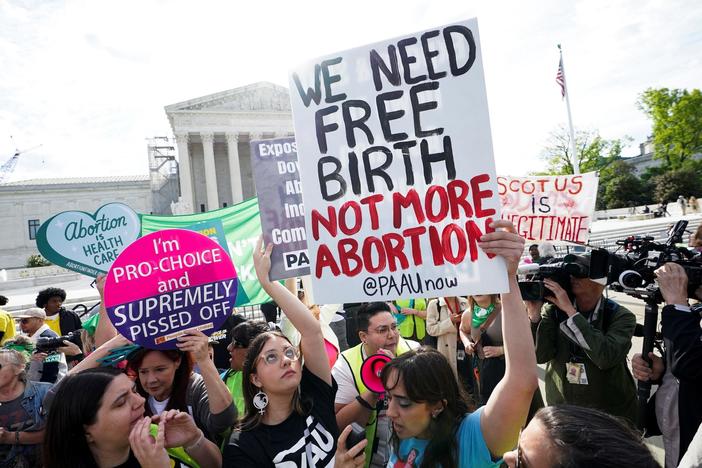 Supreme Court weighs whether federal law allowing emergency abortions overrides state bans