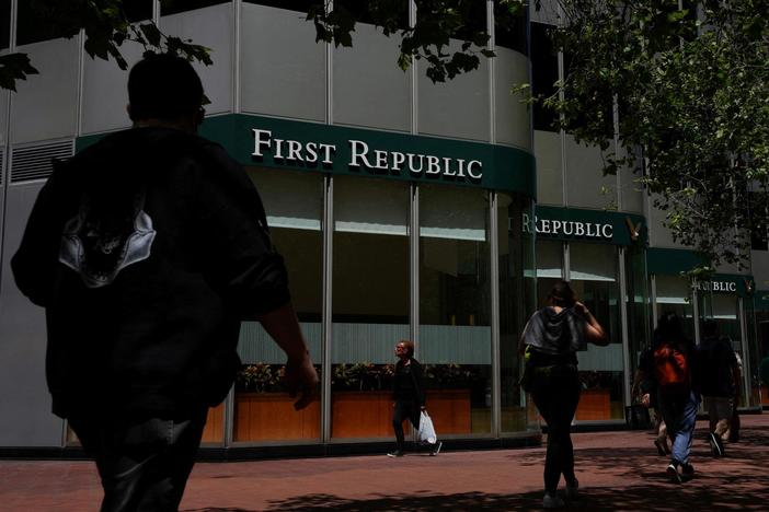 Economic concerns grow as First Republic Bank becomes 3rd major bank to fail this year