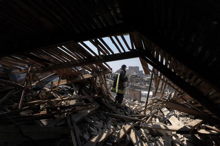 Civilians endure intense suffering as Russian shelling reduces Kharkiv to 'a smoking ruin'