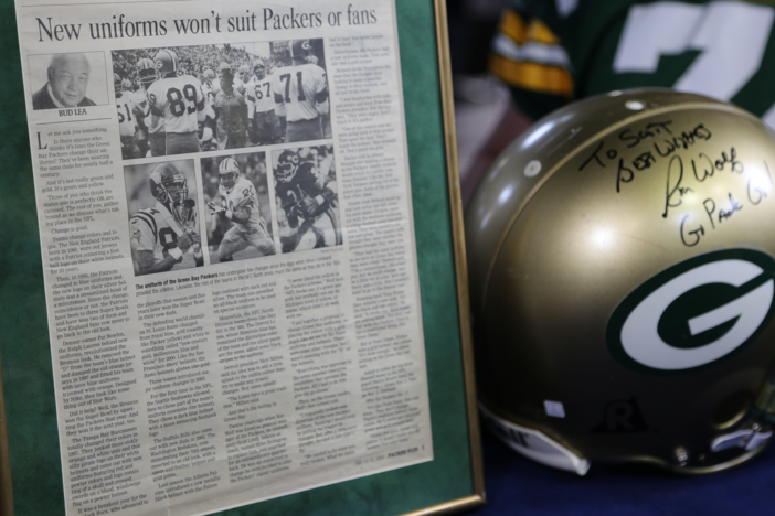 Appraisal: 2004 Green Bay Packers Prototype Gold Helmet from Green Bay Hour 1